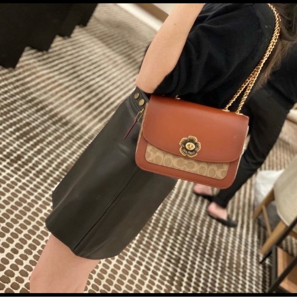 COACH Madison Signature Leather Crossbody Bag - Picture 9 of 12
